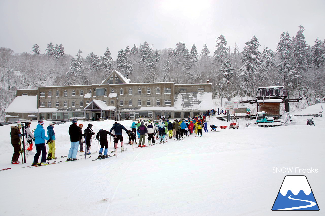 春スキーの聖地『中山峠スキー場』は、初滑りシーズンも凄かった…!!初滑りから粉雪たっぷりの2018年11月☆